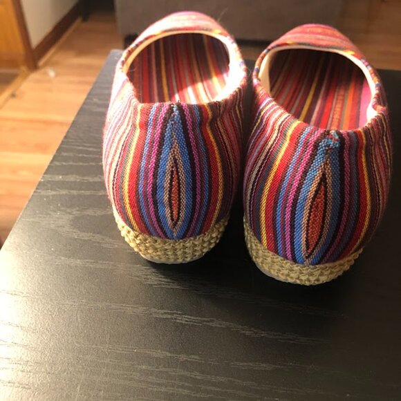 Brightly colored slip on shoes by Beacon - Picture 4 of 9